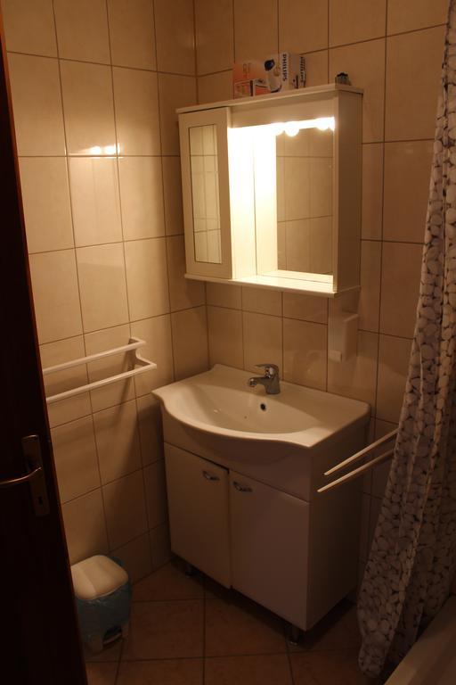 Apartments Marszalek Novalja Pokoj fotografie